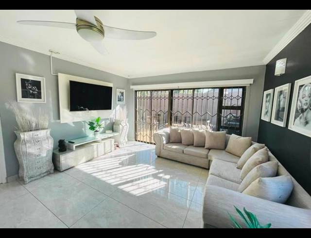 4 BEDROOM HOUSE FOR SALE IN BRACKENDOWNS